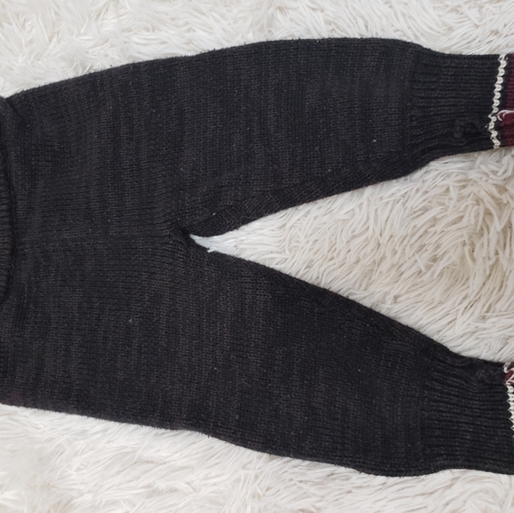 2 jeans and 1 regular pants - Picture 3 of 4